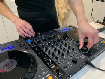 SUVEL MÜÜKI SOODUSHINNAGA 2022 Pioneer DJ DDJ-FLX6 4-korrus Rekordbox ja Serato DJ Controller